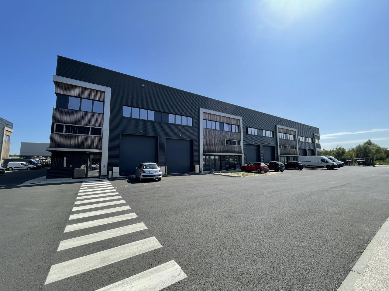 Local d'activité Vaires-sur-Marne 285m² Location local d'activité Vaires-sur-Marne Seine-et-Marne OLACT2531002 0